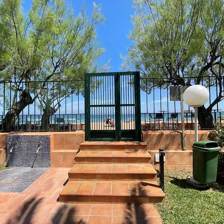 Tetom Primera Linea De Playa Appartamento Dénia